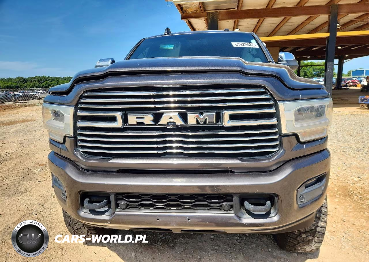 2019 Ram 3500 Laramie VIN:3C63R3ML3KG647362 - 5