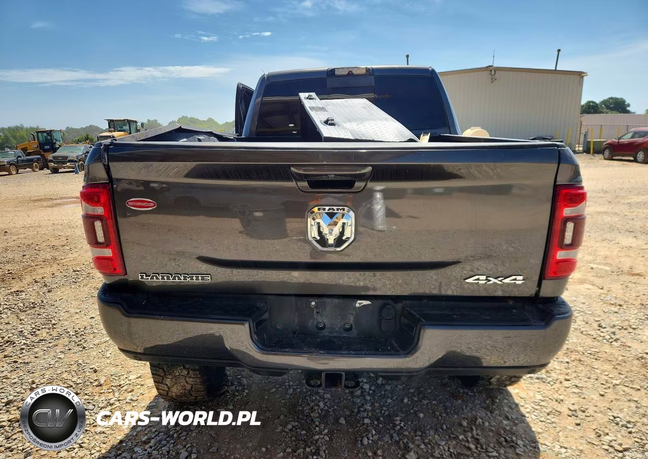 2019 Ram 3500 Laramie VIN:3C63R3ML3KG647362 - 6