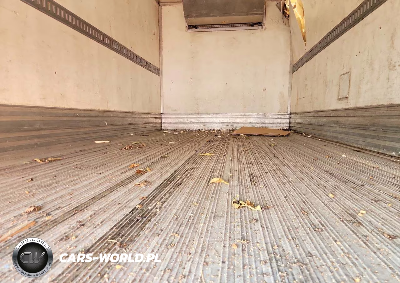 2018 Isuzu Npr Xd Refrigerated Box Truck VIN:JALC4W16XJ7K00270 - 10