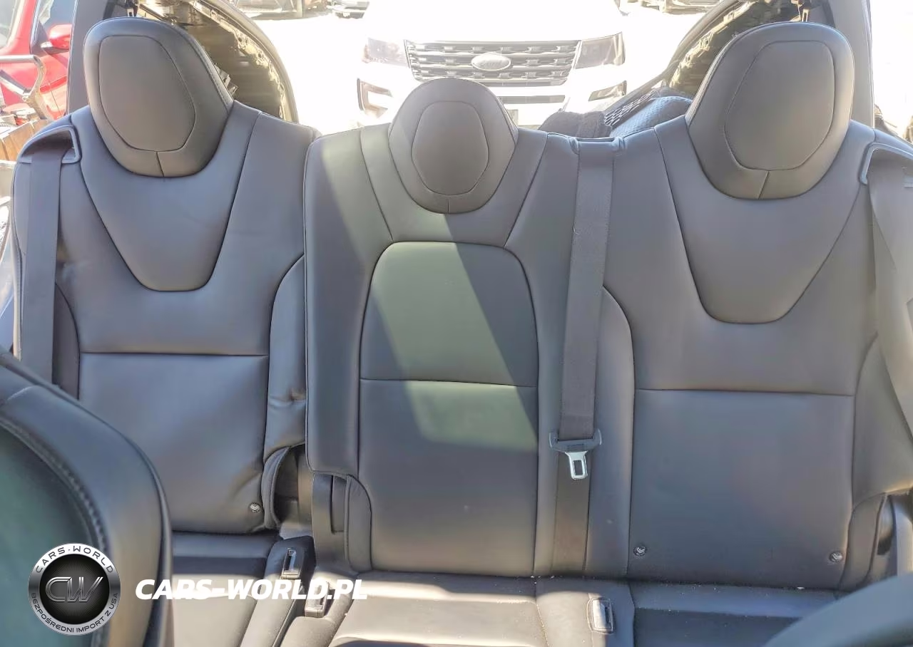 2018 Tesla Model X VIN:5YJXCAE29JF142761 - 10