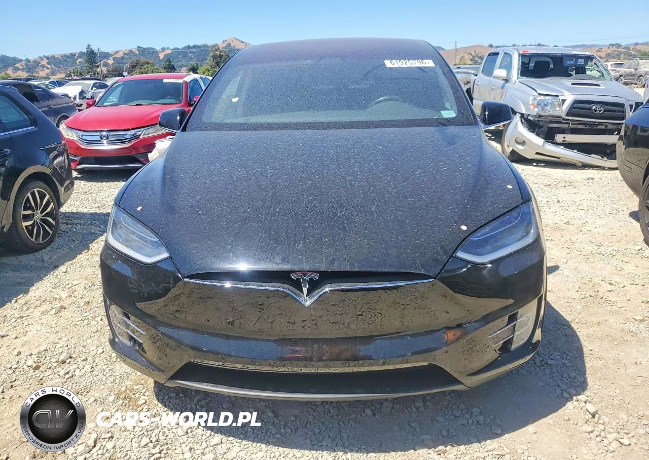 2018 Tesla Model X VIN:5YJXCAE29JF142761 - 5