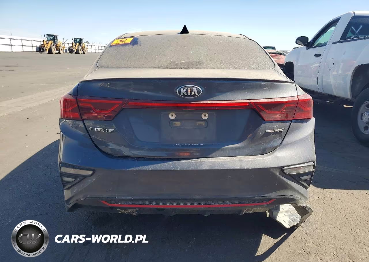 2020 Kia Forte Gt Line VIN:3KPF34AD7LE249692 - 6