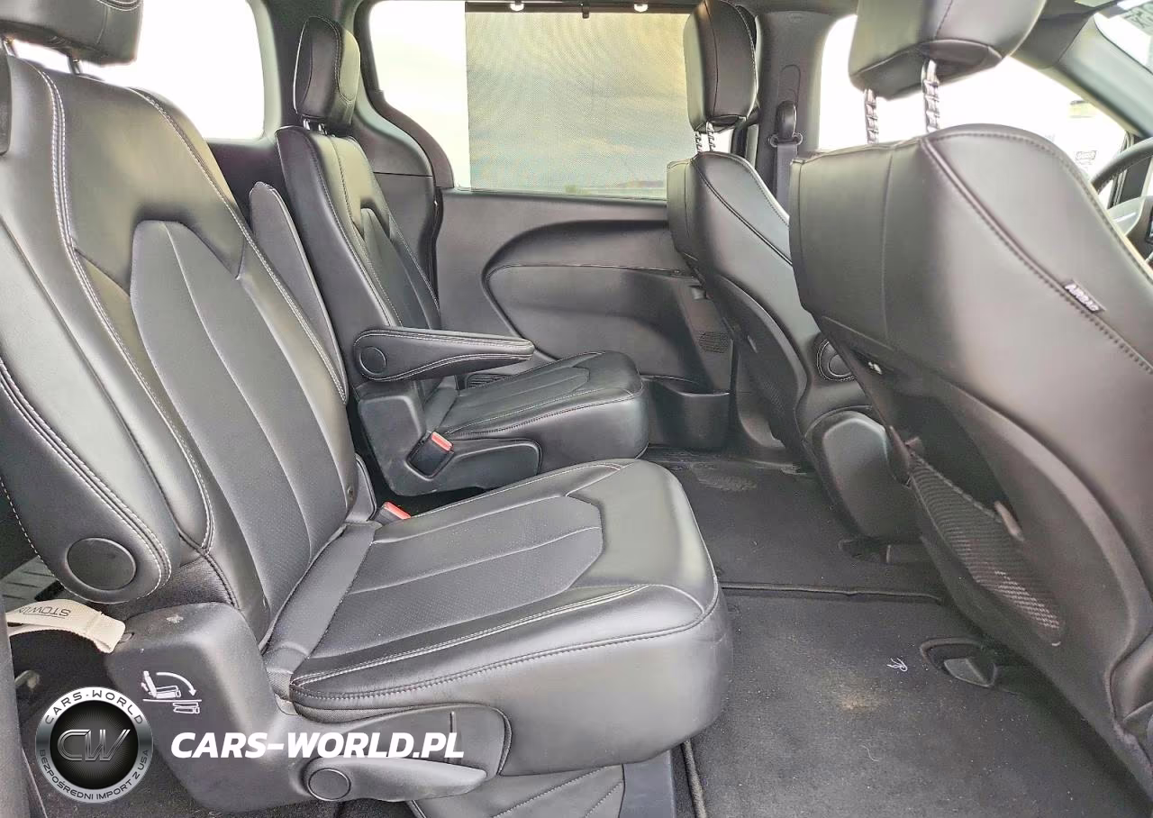 2026 Chrysler Pacifica Select VIN:2C4RC1BG1TR209580 - 11