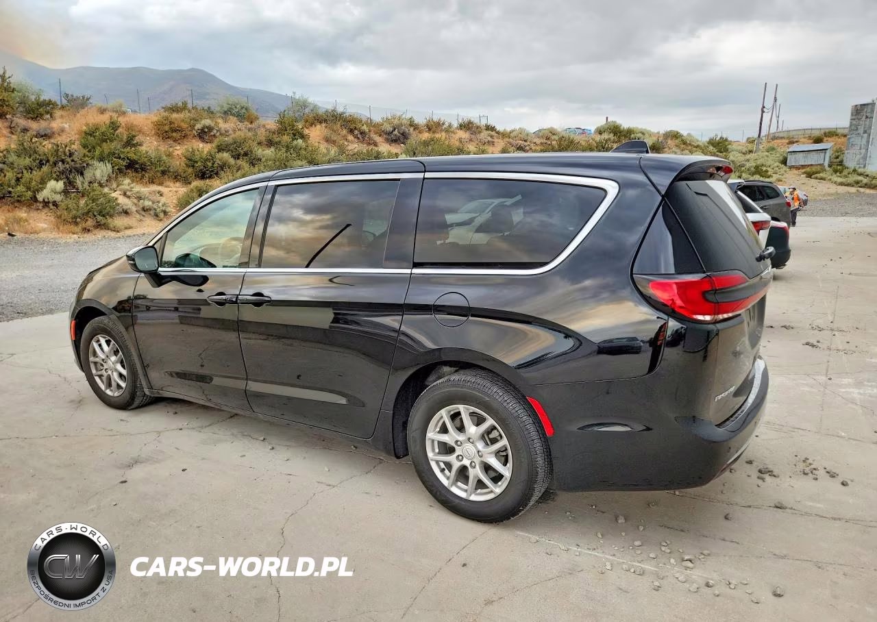 2026 Chrysler Pacifica Select VIN:2C4RC1BG1TR209580 - 2