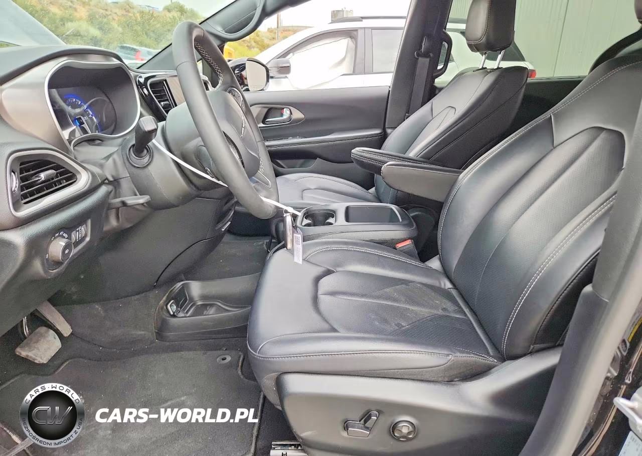 2026 Chrysler Pacifica Select VIN:2C4RC1BG1TR209580 - 7