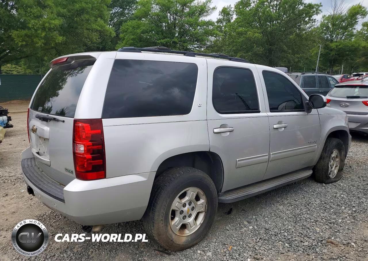 2010 Chevrolet Tahoe K1500 Lt VIN:1GNUKBE05AR127167 - 3