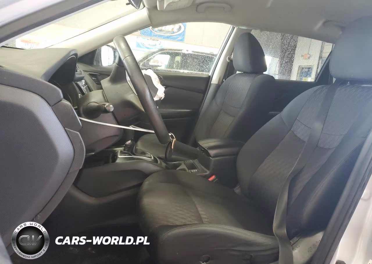 2019 Nissan Rogue S VIN:5N1AT2MV5KC754392 - 7