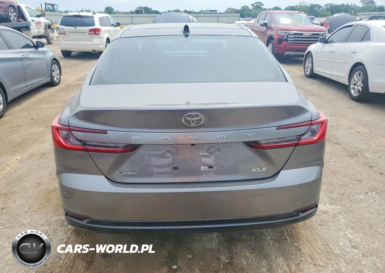 2026 Toyota Camry Xle VIN:4T1DAACK1TU695535 - 6