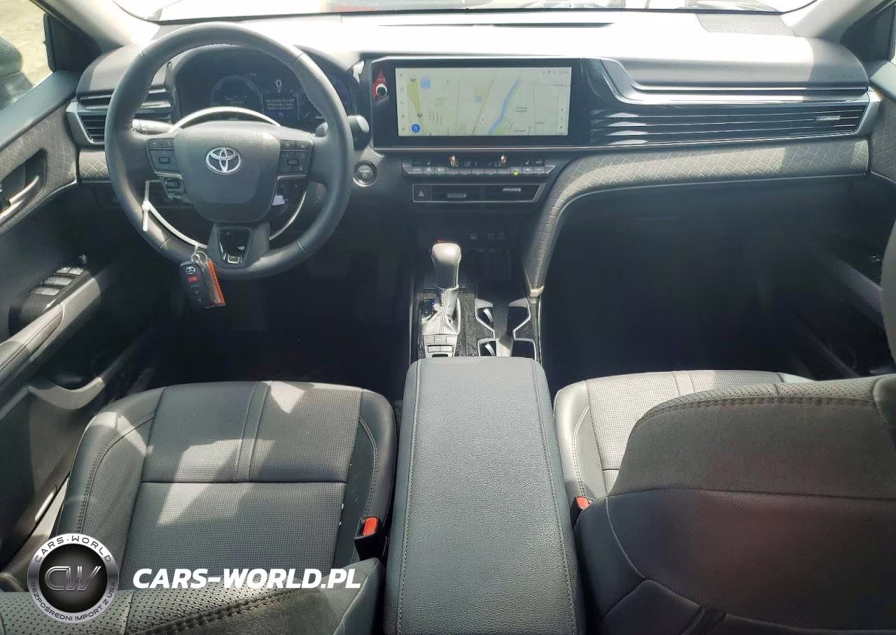 2026 Toyota Camry Xle VIN:4T1DAACK1TU695535 - 8