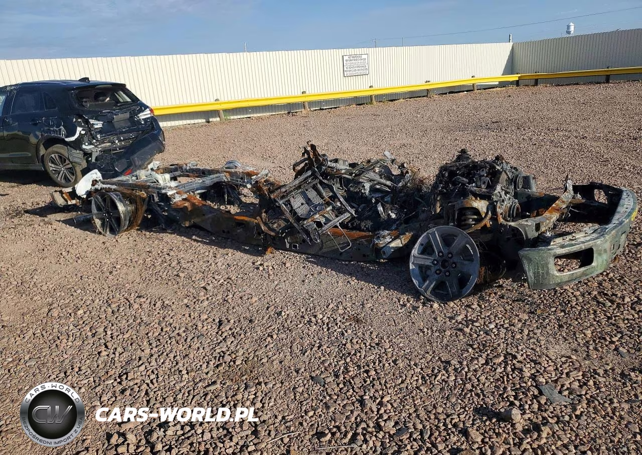 2025 Ford F150 Xlt VIN:1FTFW3L85SKE19982 - 4