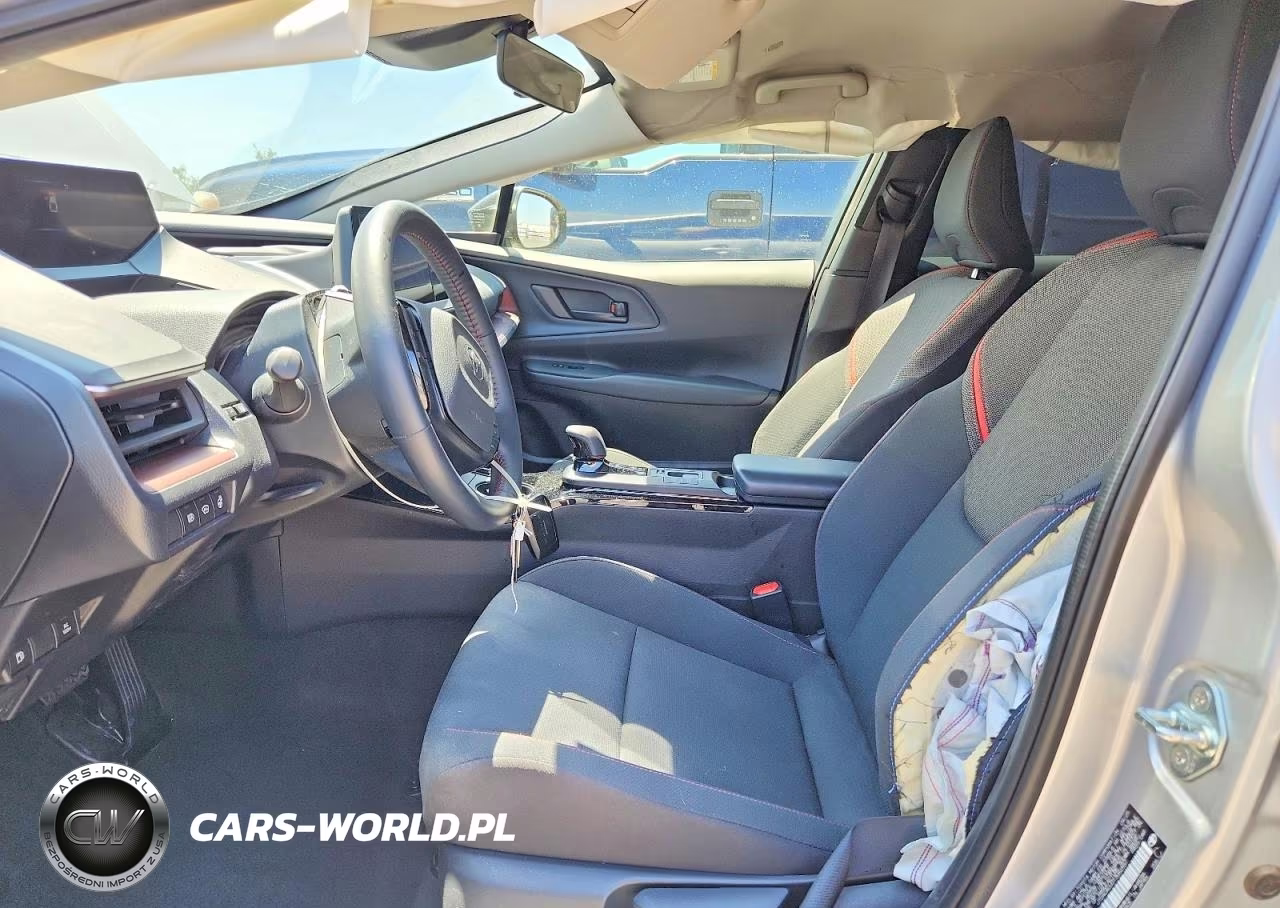 2026 Toyota Prius Plug-In Hybrid Se VIN:JTDACACU0T3062551 - 7
