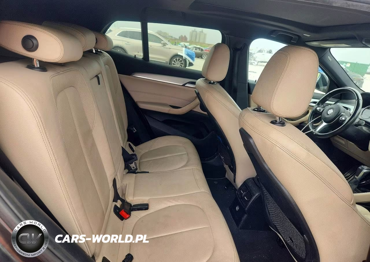 2018 BMW X2 xDrive28I VIN:WBXYJ5C31JEB19348 - 11