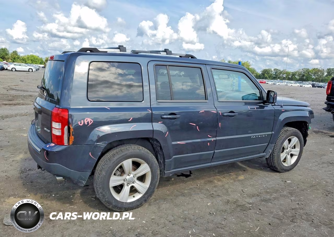 2014 Jeep Patriot Limited VIN:1C4NJRCBXED558393 - 3