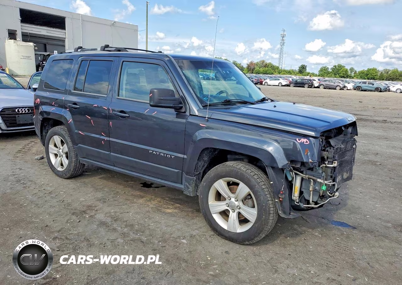 2014 Jeep Patriot Limited VIN:1C4NJRCBXED558393 - 4