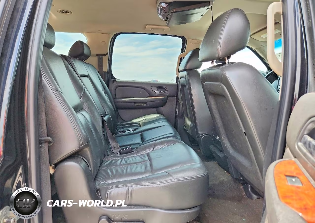 2007 Chevrolet Suburban C1500 VIN:3GNFC160X7G289237 - 11