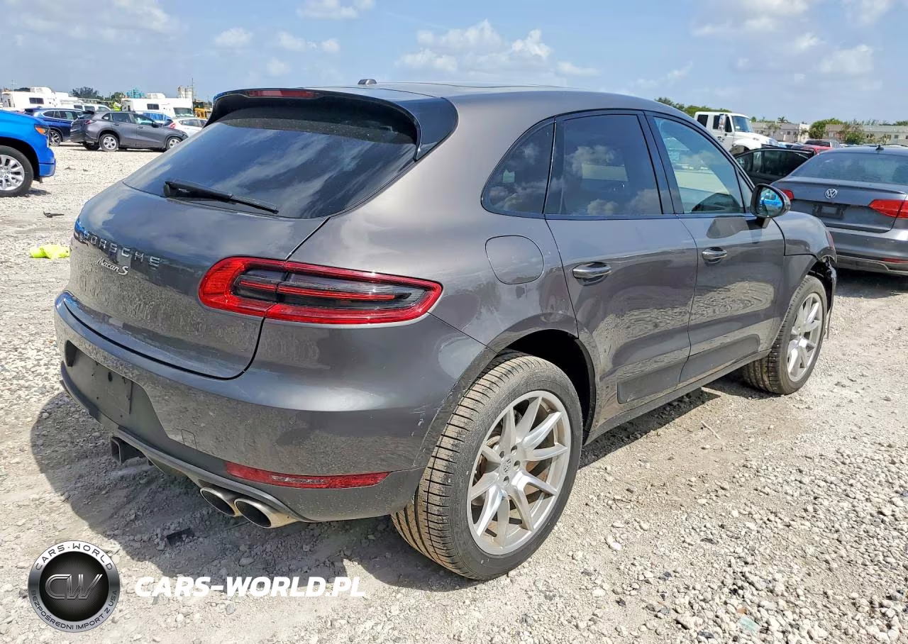 2016 Porsche Macan S VIN:WP1AB2A55GLB40847 - 3