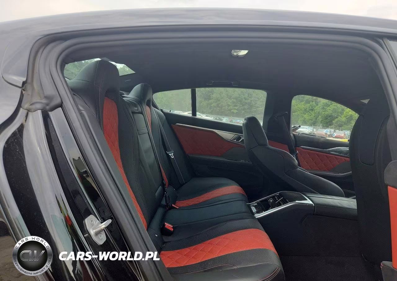 2024 BMW M8 VIN:WBSGV0C03RCP95948 - 10