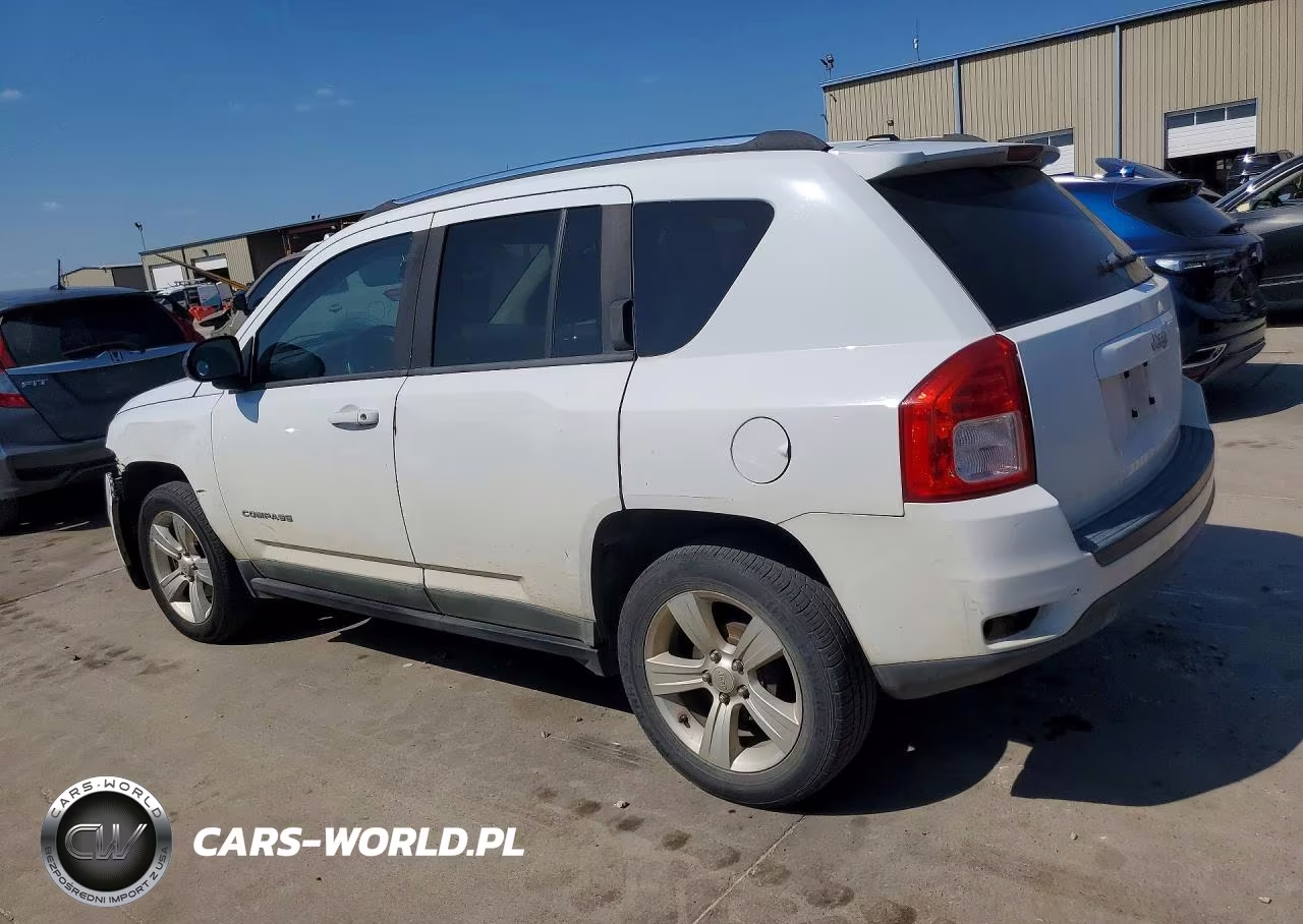 2011 Jeep Compass Sport VIN:1J4NT1FA0BD290376 - 2