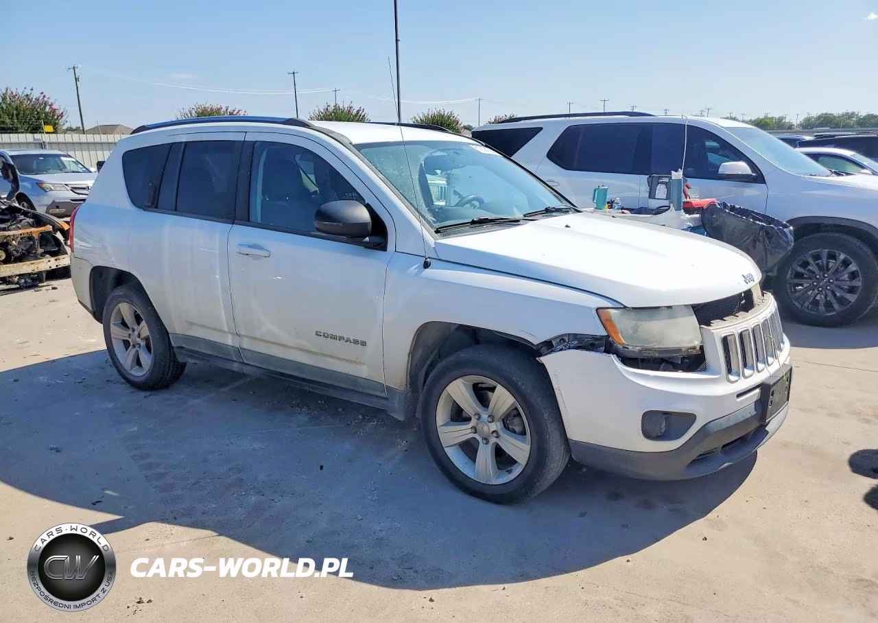 2011 Jeep Compass Sport VIN:1J4NT1FA0BD290376 - 4