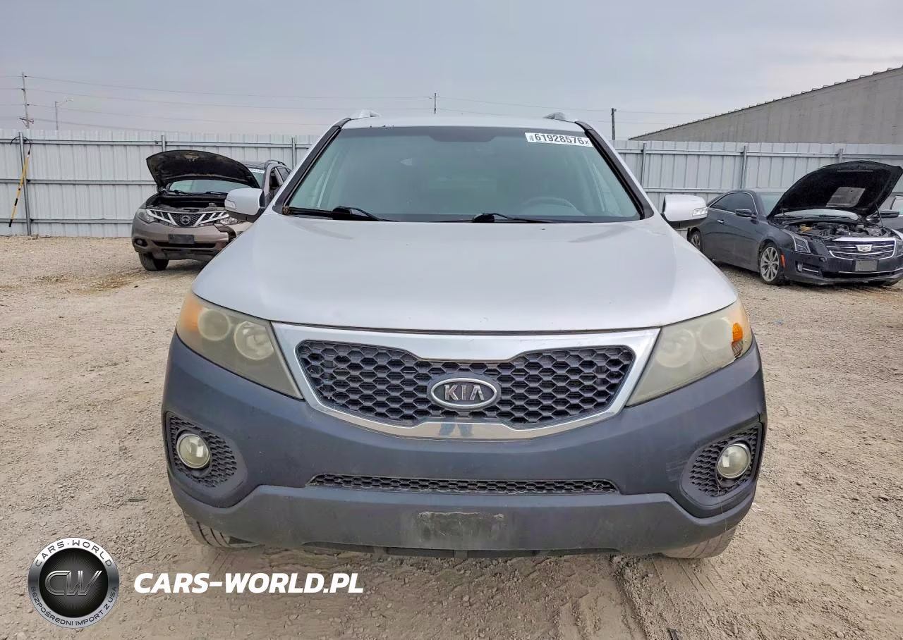 2011 Kia Sorento Lx VIN:5XYKT4A18BG025420 - 5