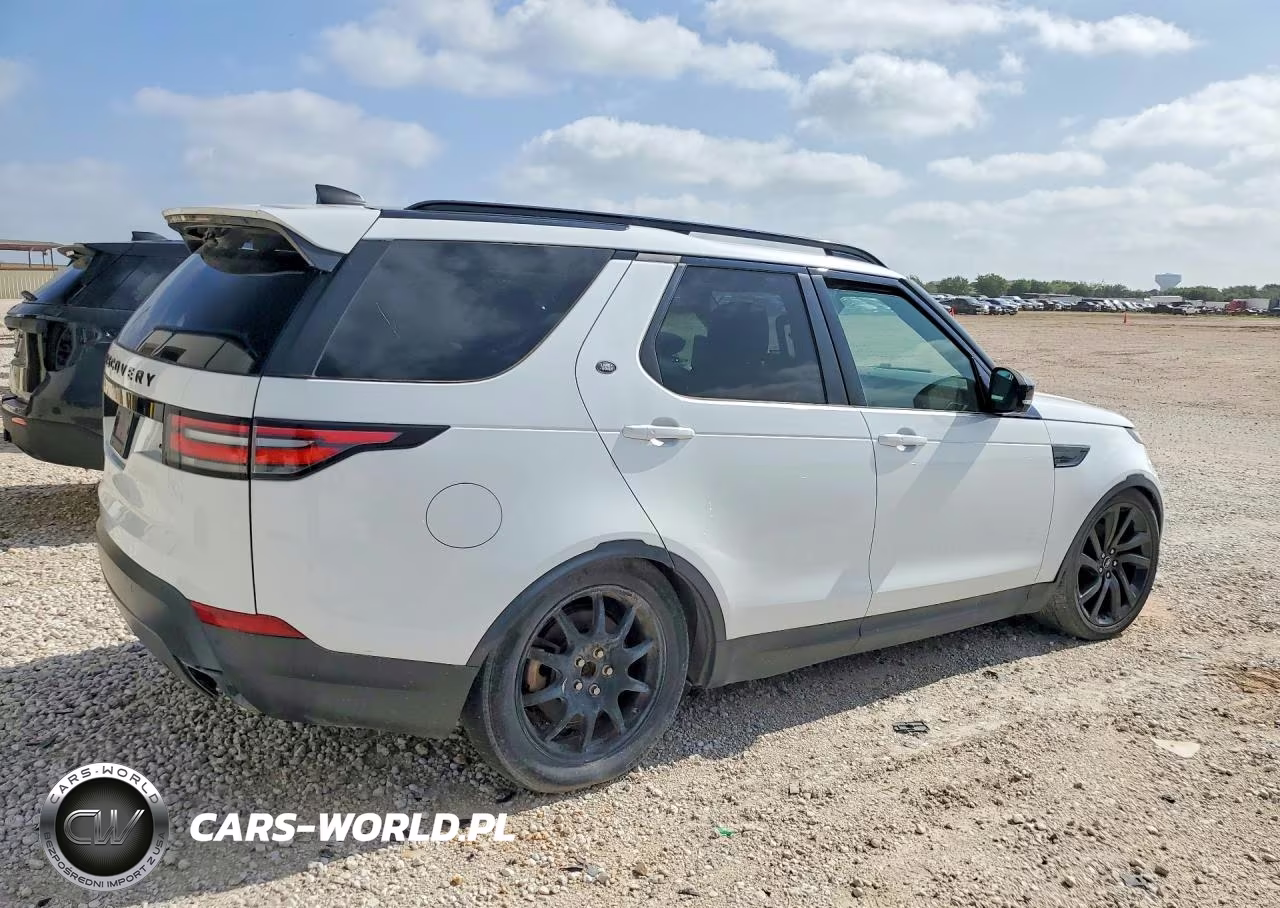2017 Land Rover Discovery Hse Luxury VIN:SALRHBBV5HA026709 - 3