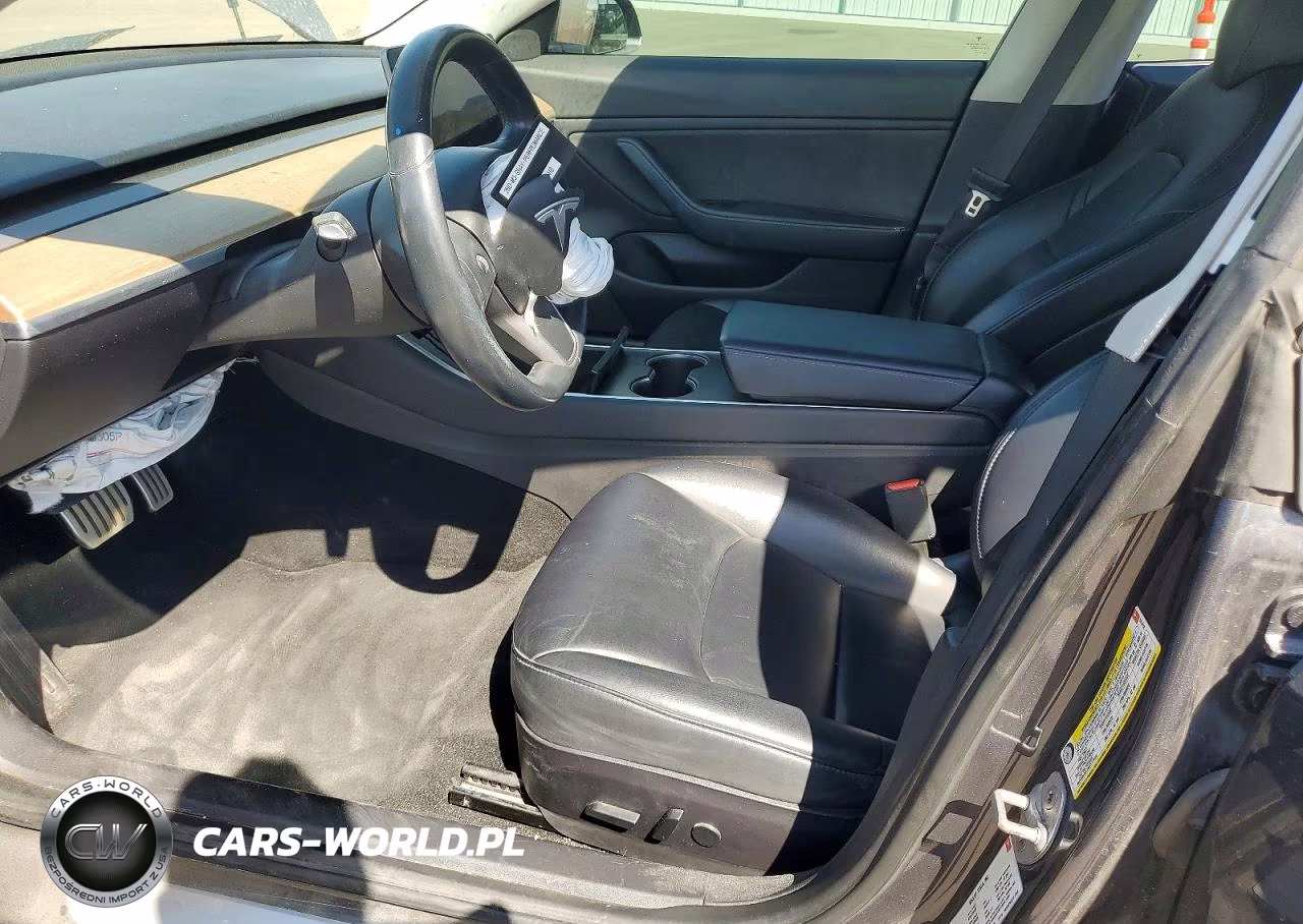 2018 Tesla Model 3 VIN:5YJ3E1EB7JF151418 - 7