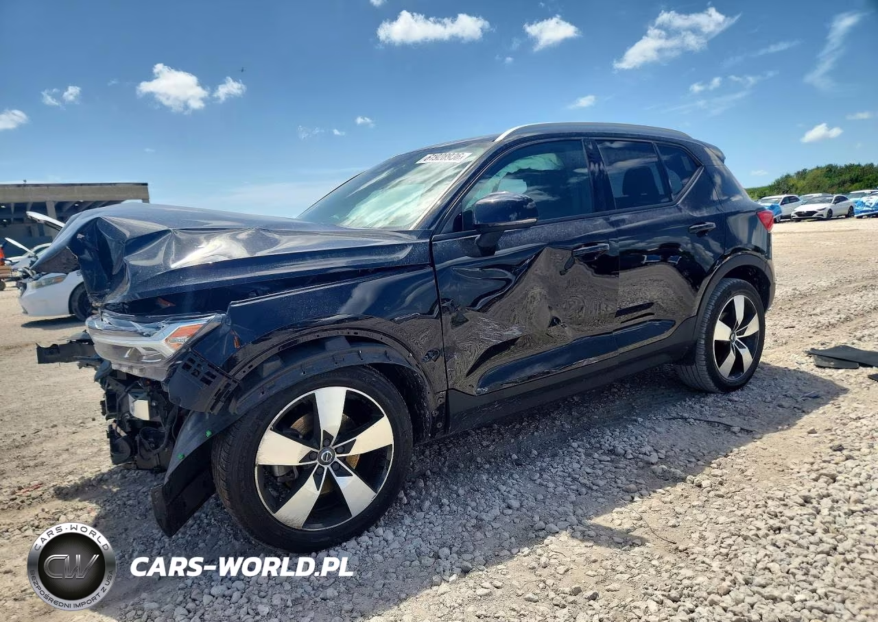 2021 Volvo Xc40 T4 Momentum