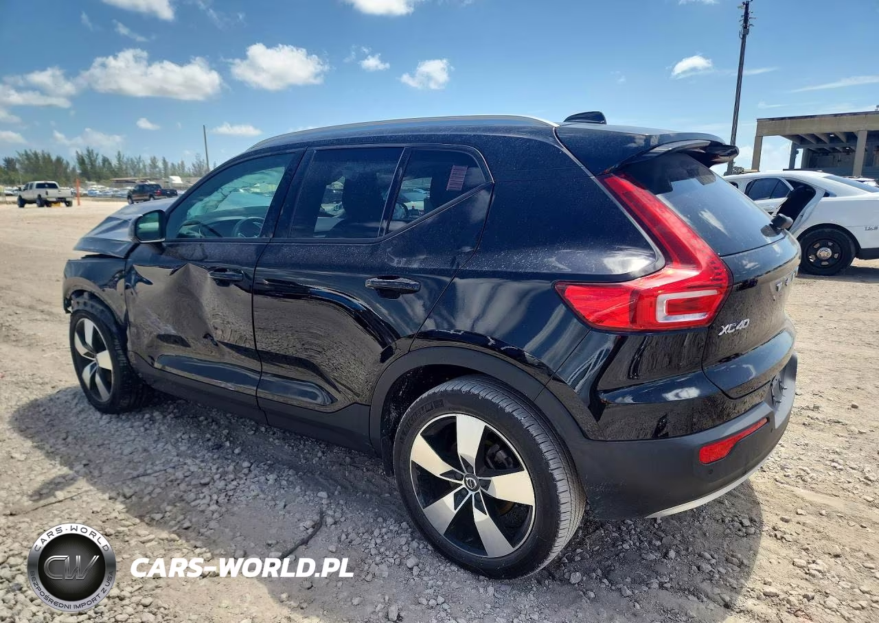 2021 Volvo Xc40 T4 Momentum VIN:YV4AC2HK7M2481515 - 2