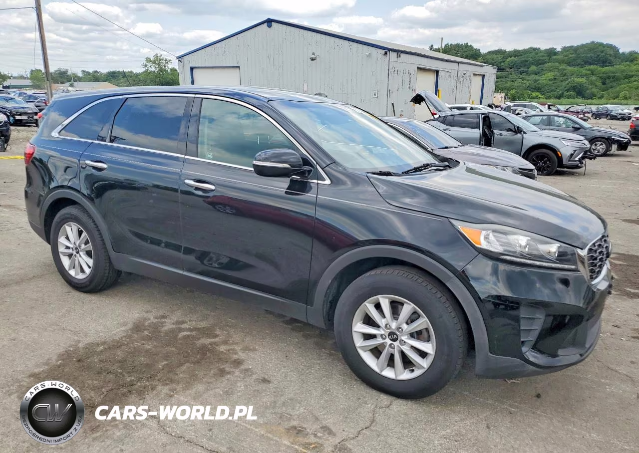 2019 Kia Sorento Lx V6 VIN:5XYPG4A52KG570056 - 4