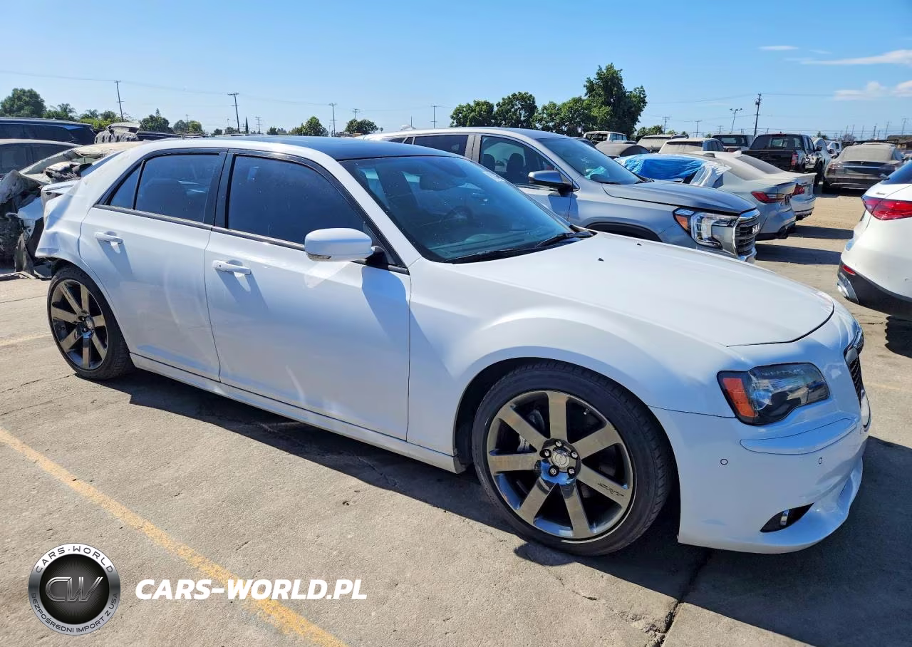 2014 Chrysler 300 Srt-8 VIN:2C3CCAFJ7EH257870 - 4