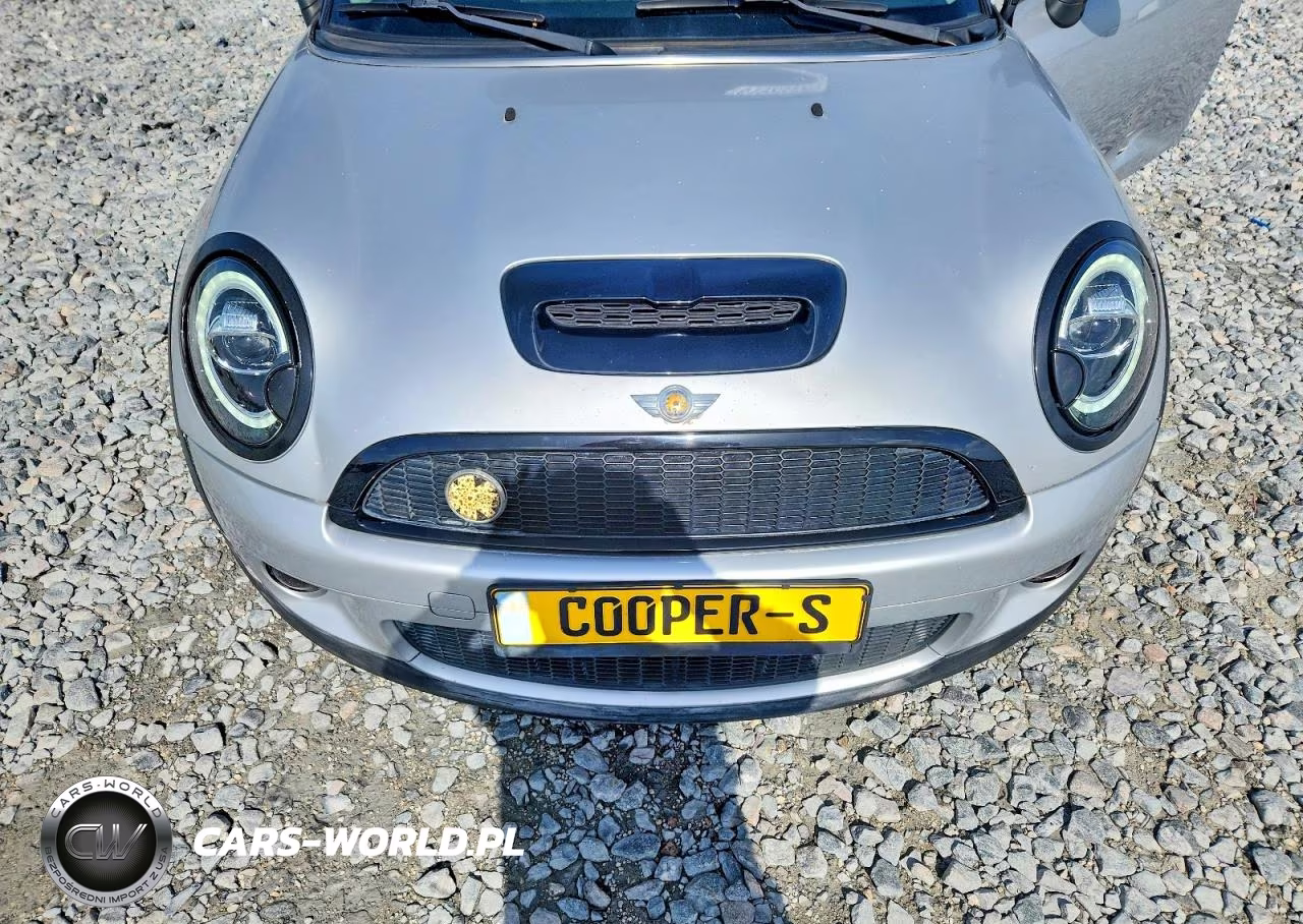 2007 Mini Cooper S VIN:WMWMF73527TL85003 - 11