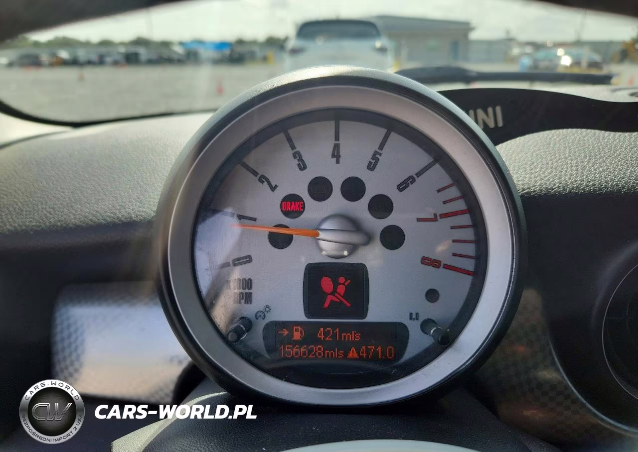 2007 Mini Cooper S VIN:WMWMF73527TL85003 - 9