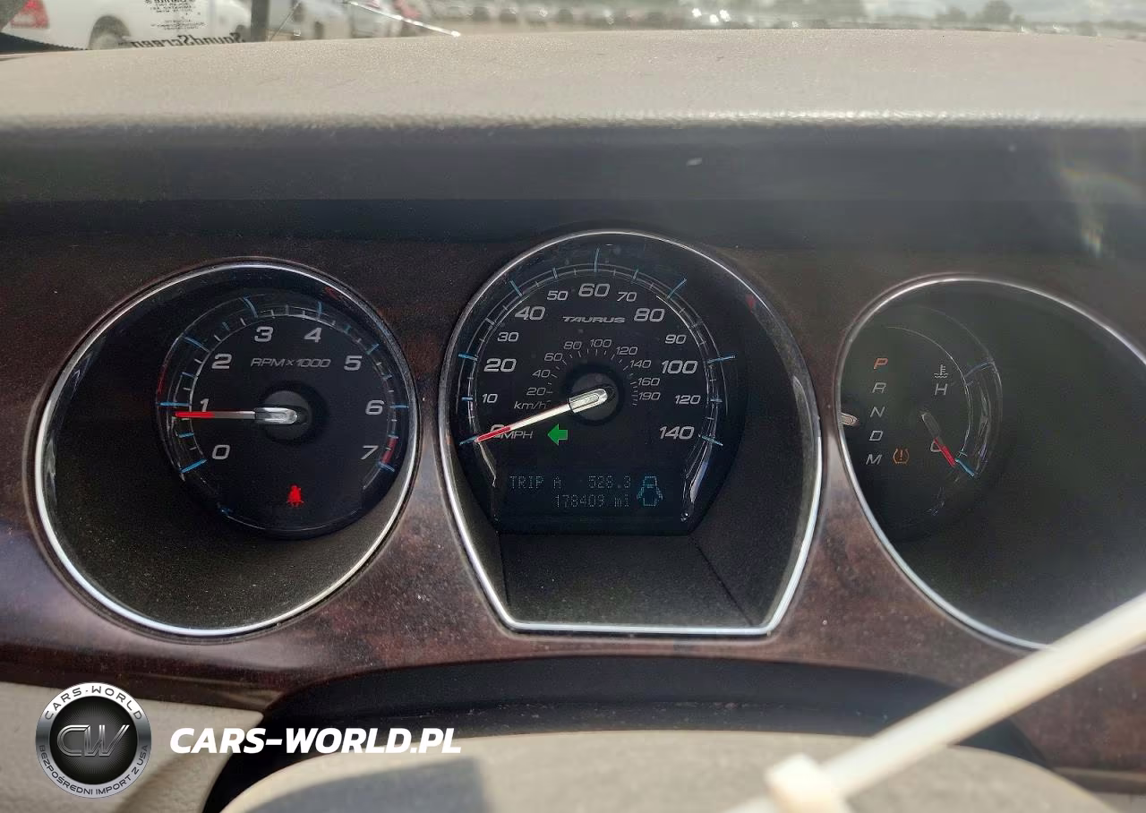 2010 Ford Taurus Limited VIN:1FAHP2FW6AG149517 - 9