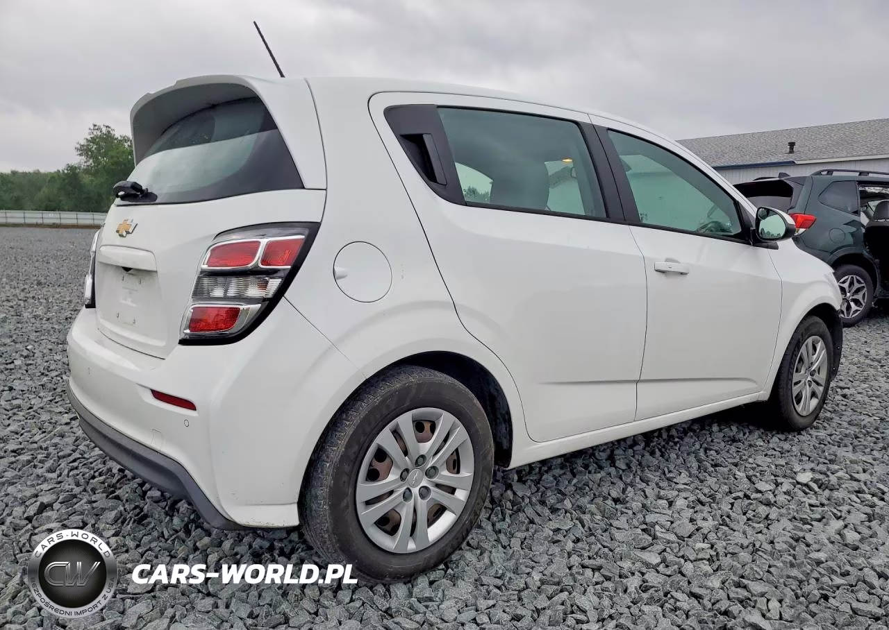 2020 Chevrolet Sonic VIN:1G1JG6SB0L4124244 - 3