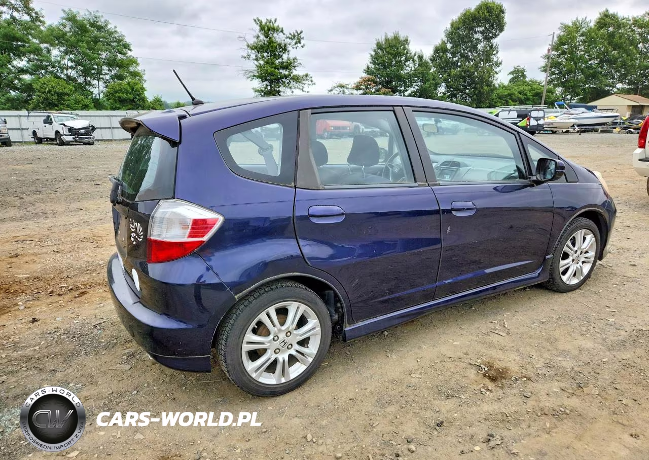 2009 Honda Fit Sport VIN:JHMGE88689S038759 - 3