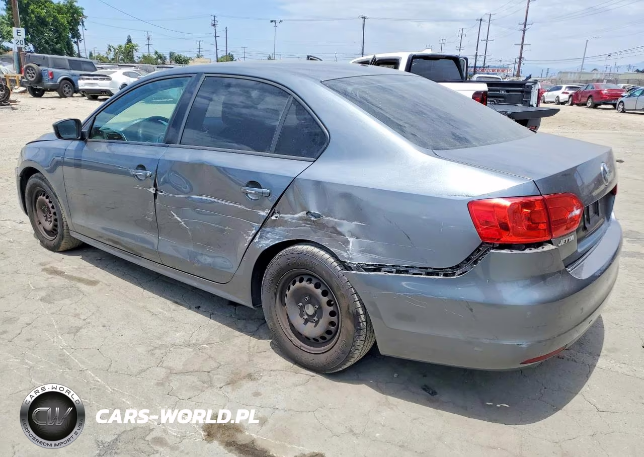 2014 Volkswagen Jetta Base VIN:3VW2K7AJ4EM302640 - 2
