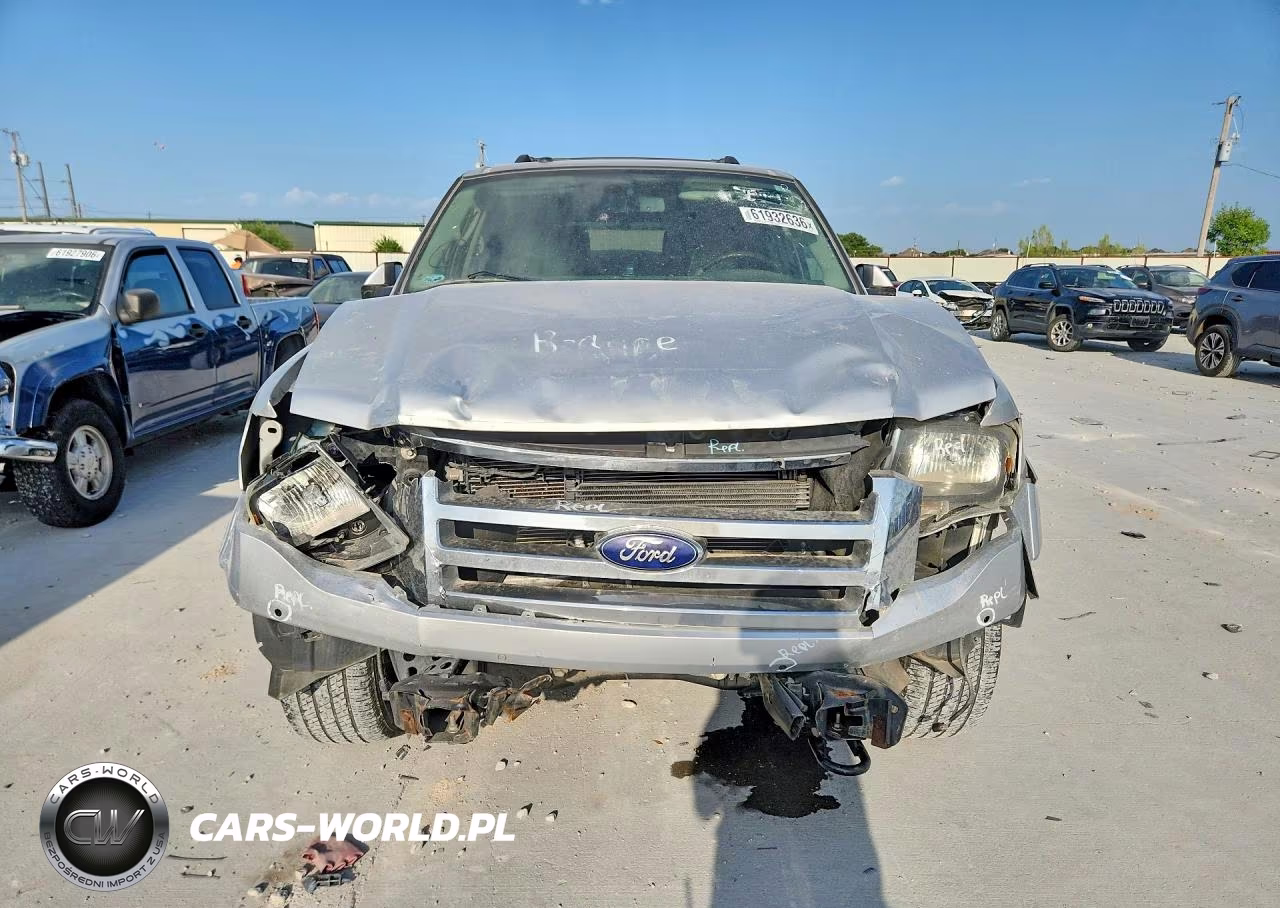 2012 Ford Expedition Limited VIN:1FMJU2A54CEF35754 - 5