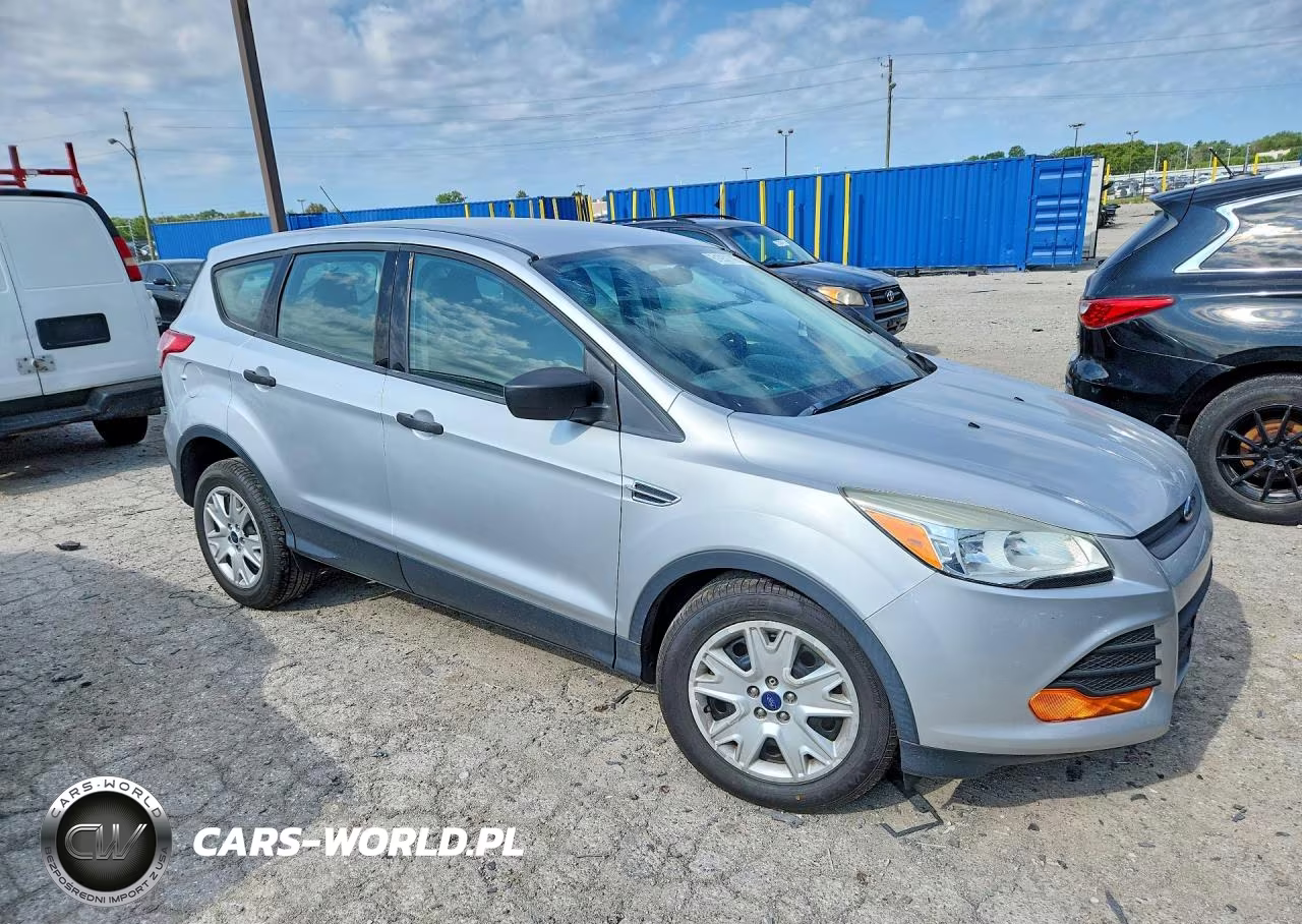 2015 Ford Escape S VIN:1FMCU0F70FUB26507 - 4