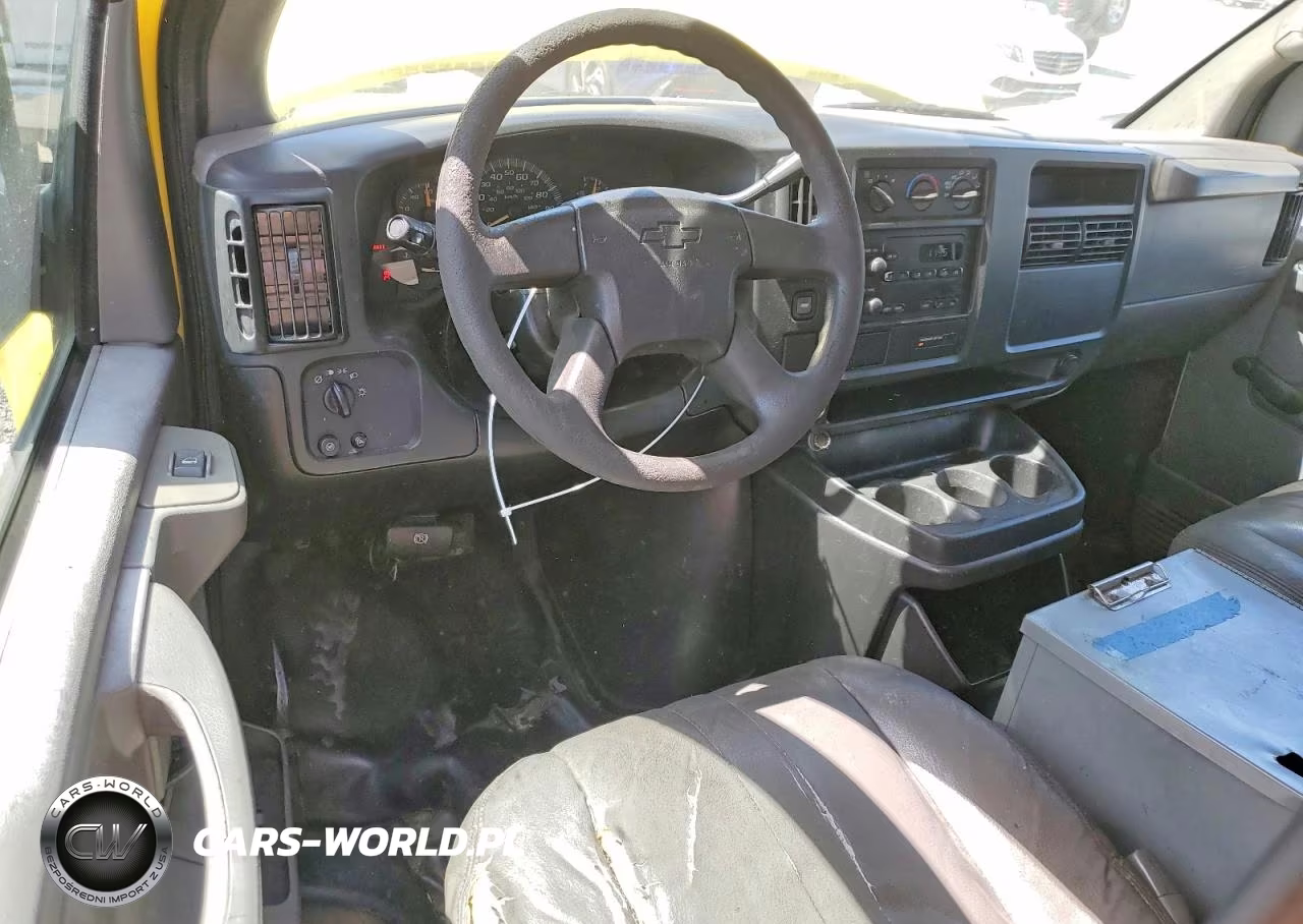2007 Chevrolet Express G1500 VIN:1GCFG15X471192903 - 8