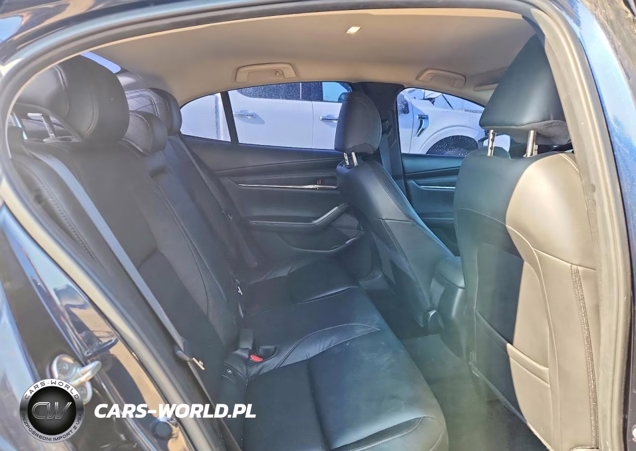 2020 Mazda 3 Preferred VIN:JM1BPADL6L1172059 - 10