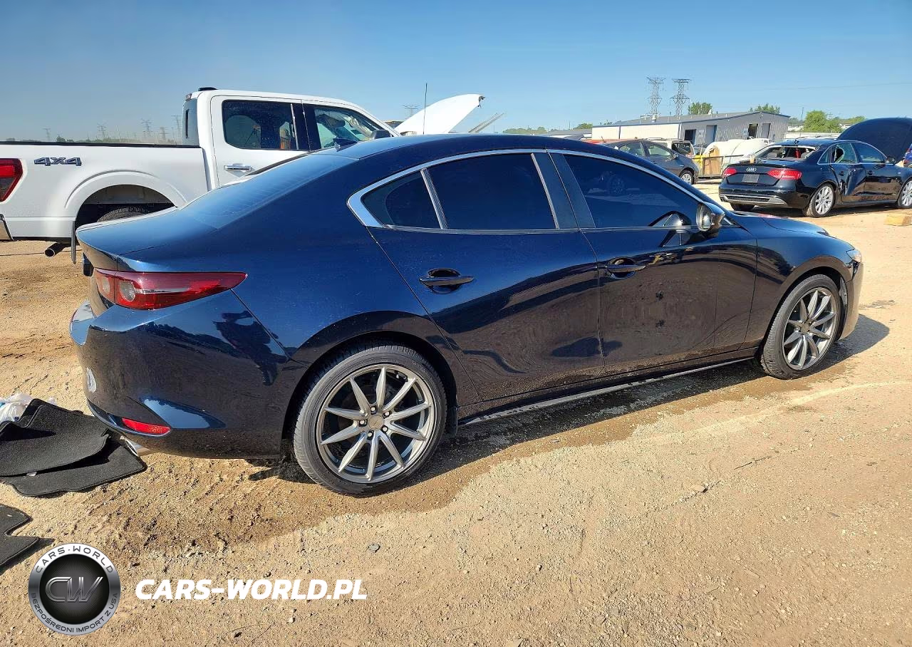 2020 Mazda 3 Preferred VIN:JM1BPADL6L1172059 - 3