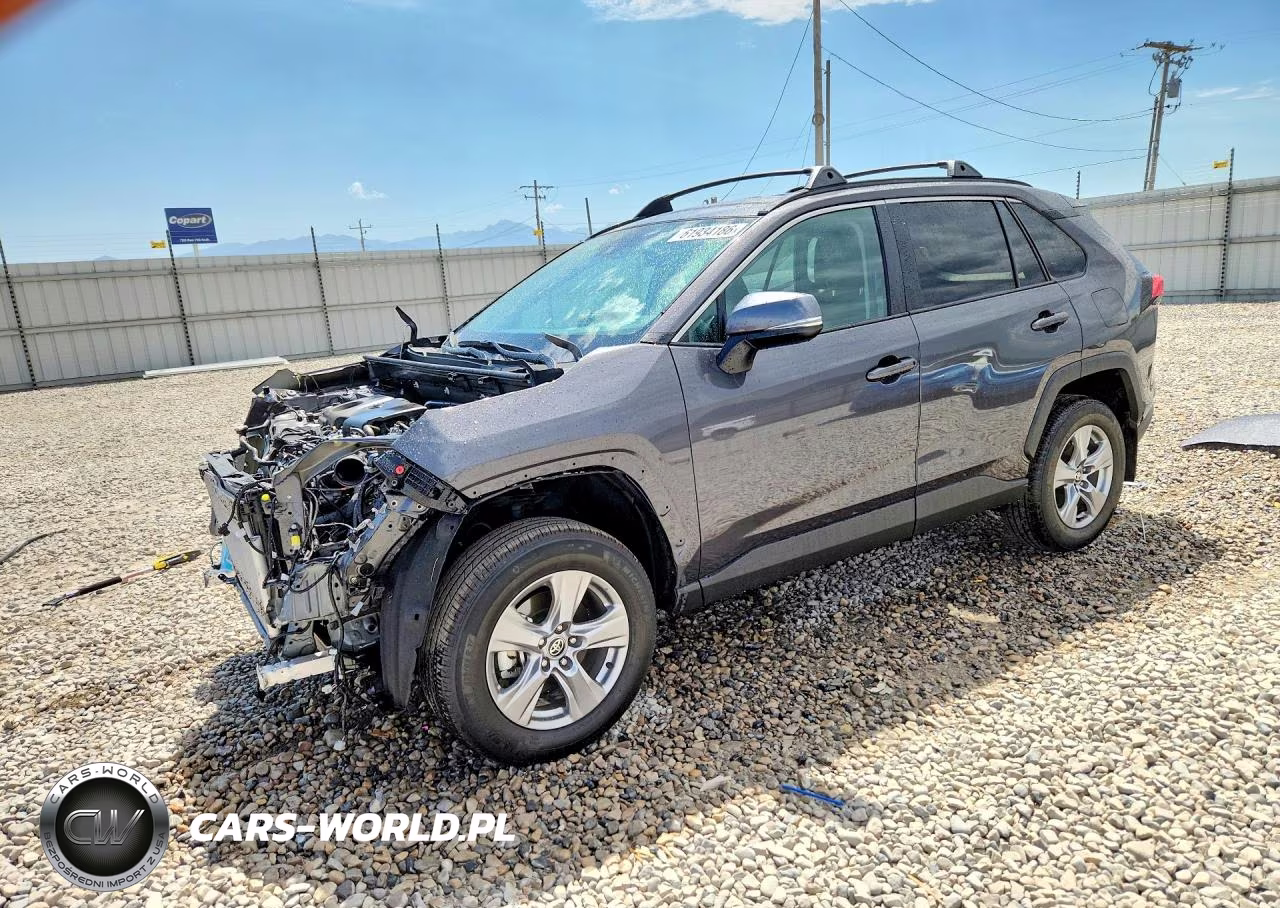2025 Toyota Rav4 Xle – zdjęcie 1 z 13