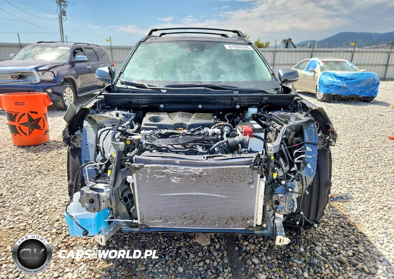 2025 Toyota Rav4 Xle VIN:2T3P1RFVXSW614684 - 5