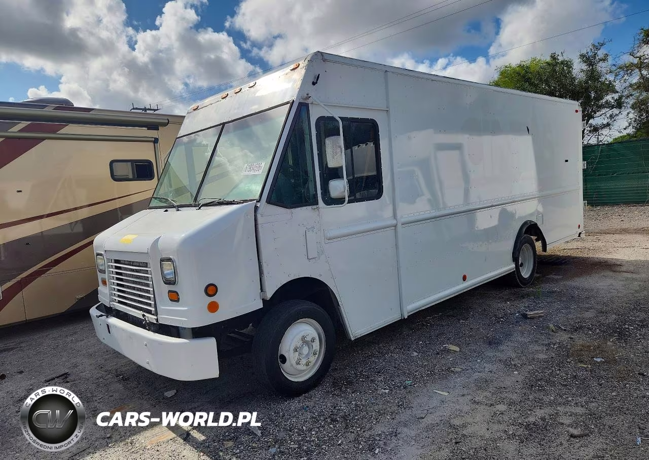 2007 Freightliner Mt45 Chassis Box Truck