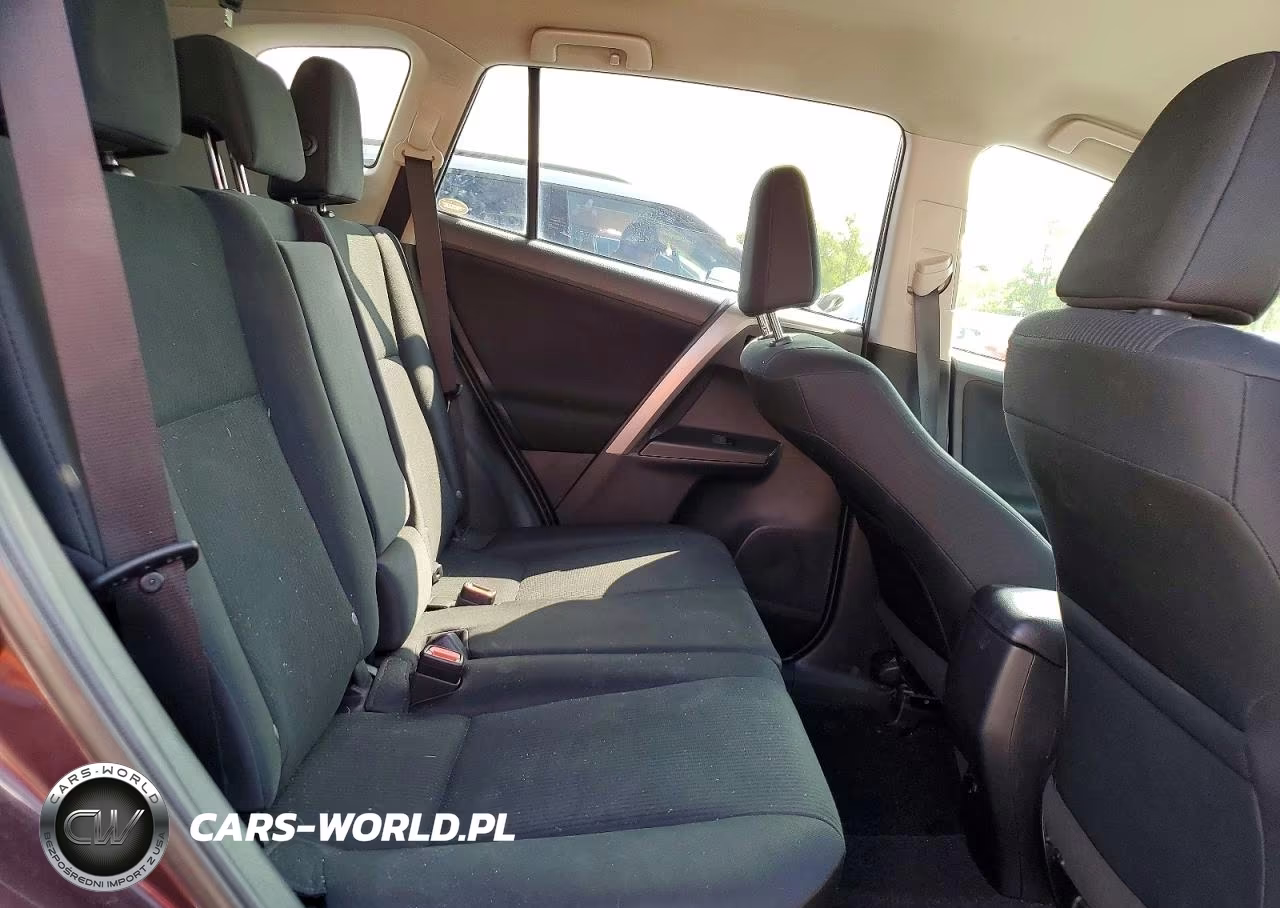 2018 Toyota Rav4 Le VIN:2T3BFREVXJW777394 - 11