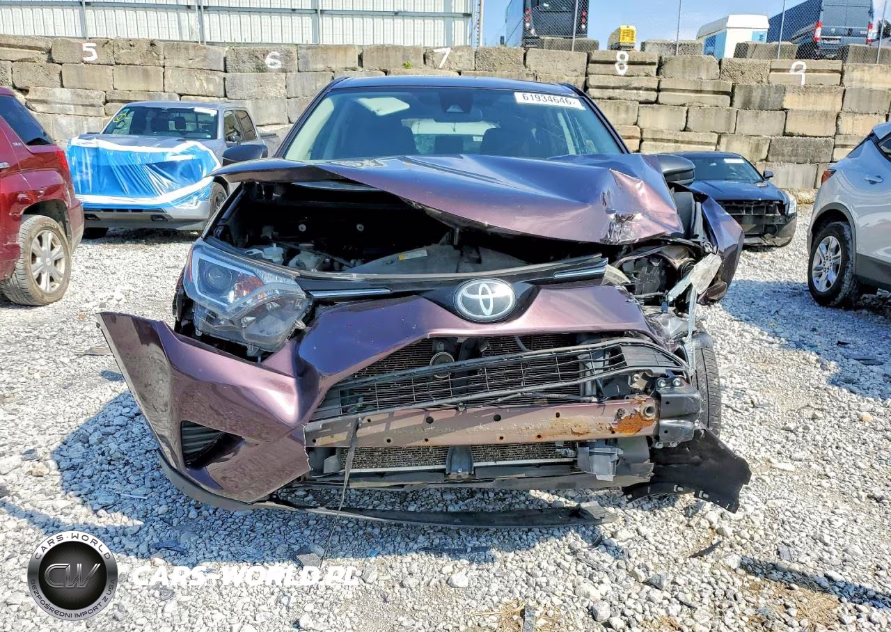 2018 Toyota Rav4 Le VIN:2T3BFREVXJW777394 - 5