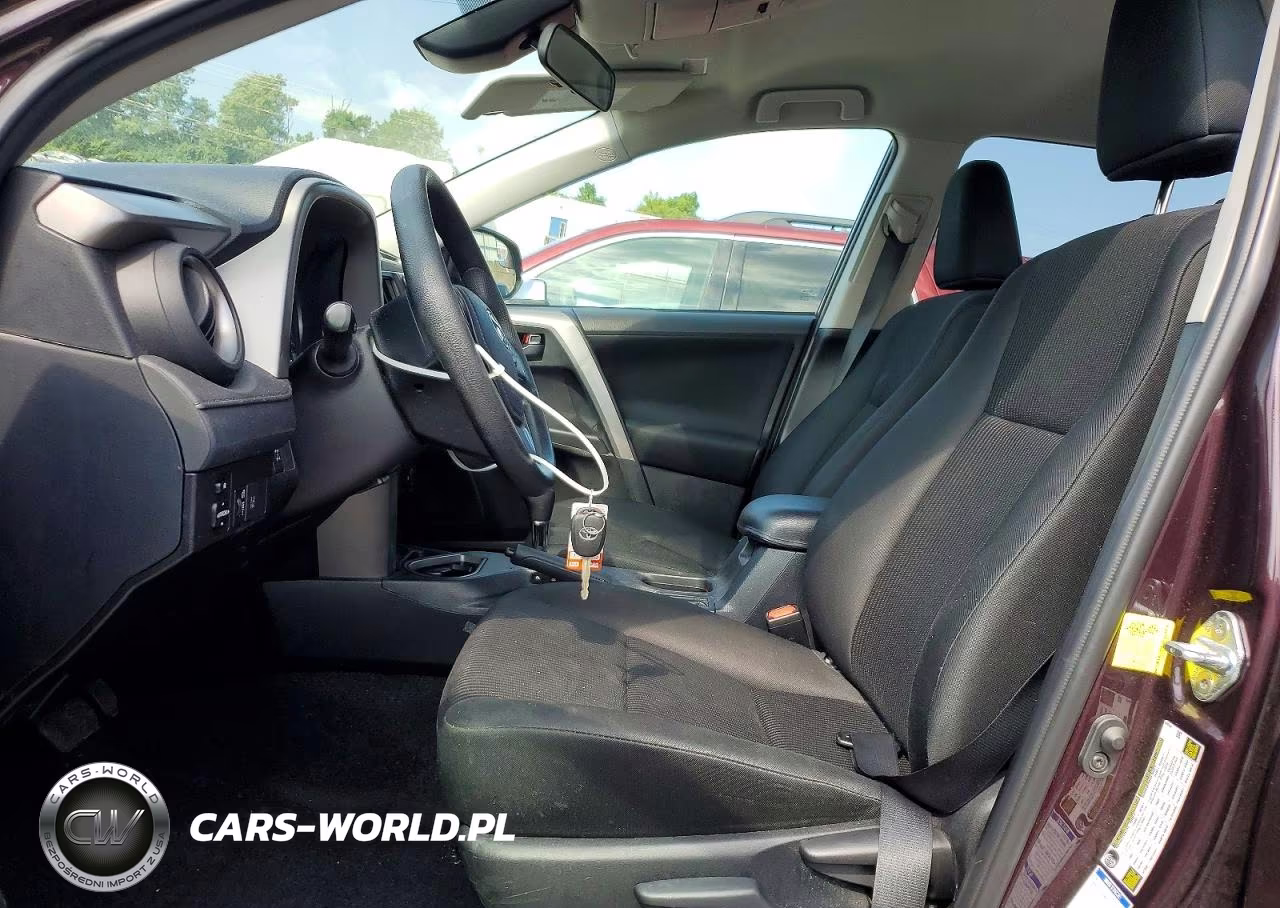 2018 Toyota Rav4 Le VIN:2T3BFREVXJW777394 - 7