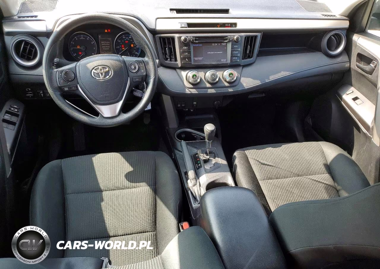 2018 Toyota Rav4 Le VIN:2T3BFREVXJW777394 - 8