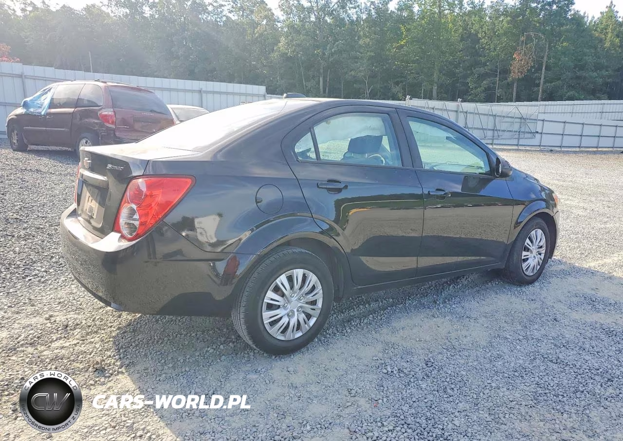 2016 Chevrolet Sonic Ls VIN:1G1JA5SH6G4122729 - 3