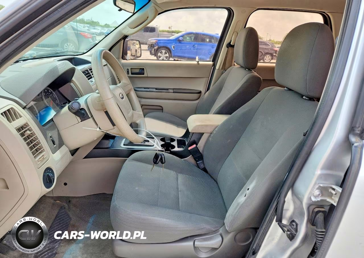 2010 Ford Escape Xls VIN:1FMCU0C77AKD45327 - 7